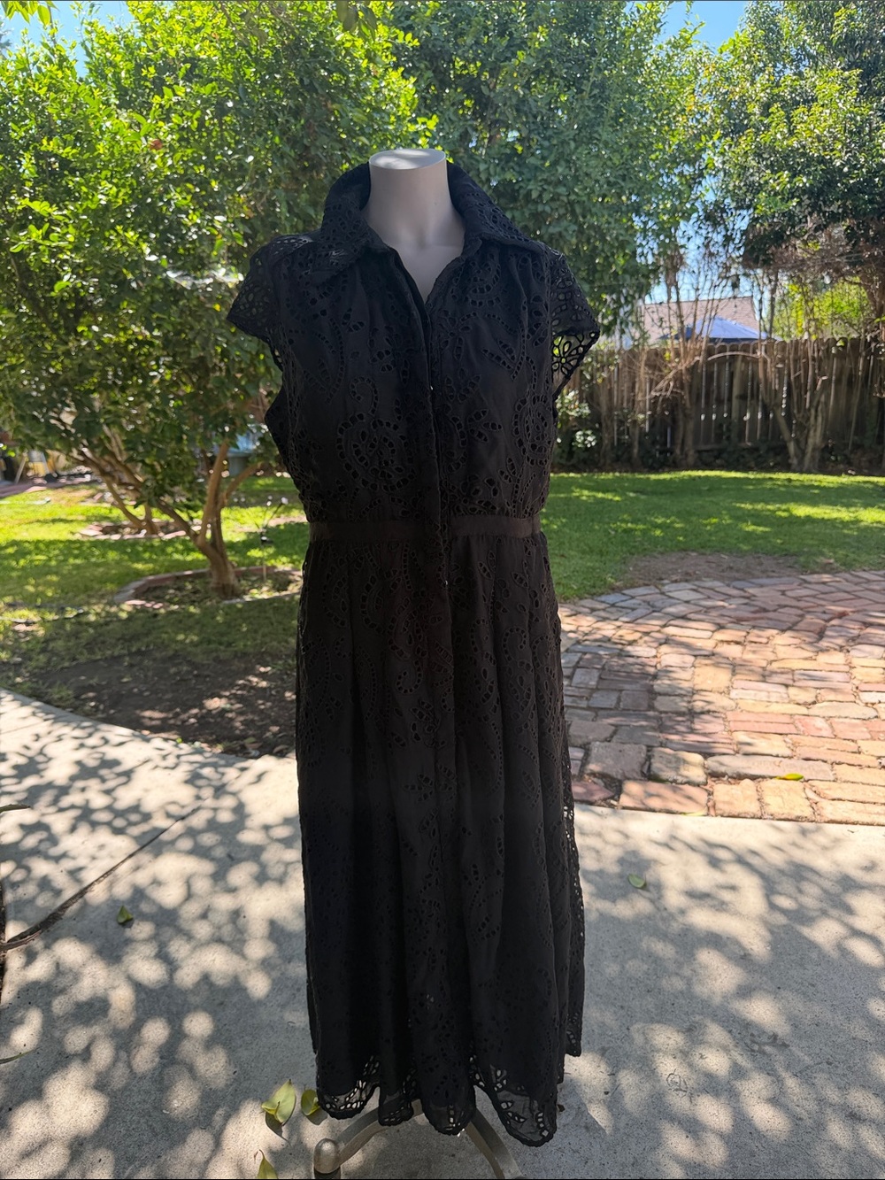 White House Black Market Eyelet Midi Shirtdress Womens 12 Black NWT 570324735.❤️